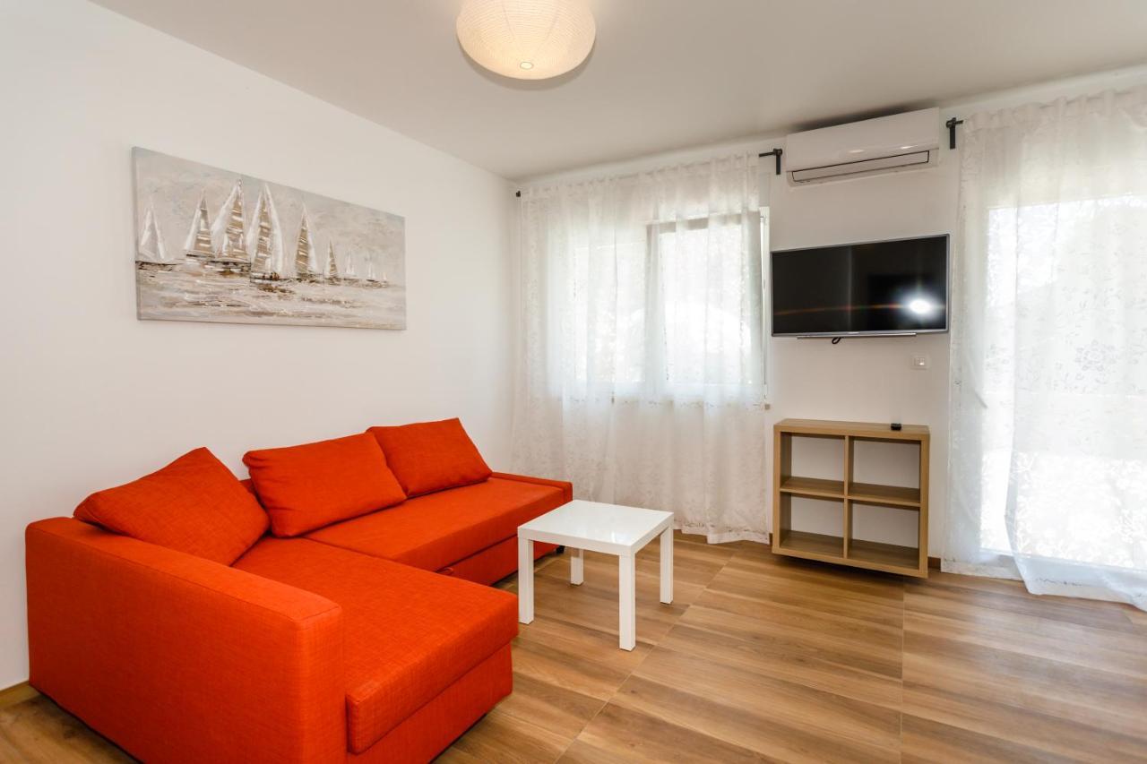 Golden Island Apartments คิร์ก ภายนอก รูปภาพ