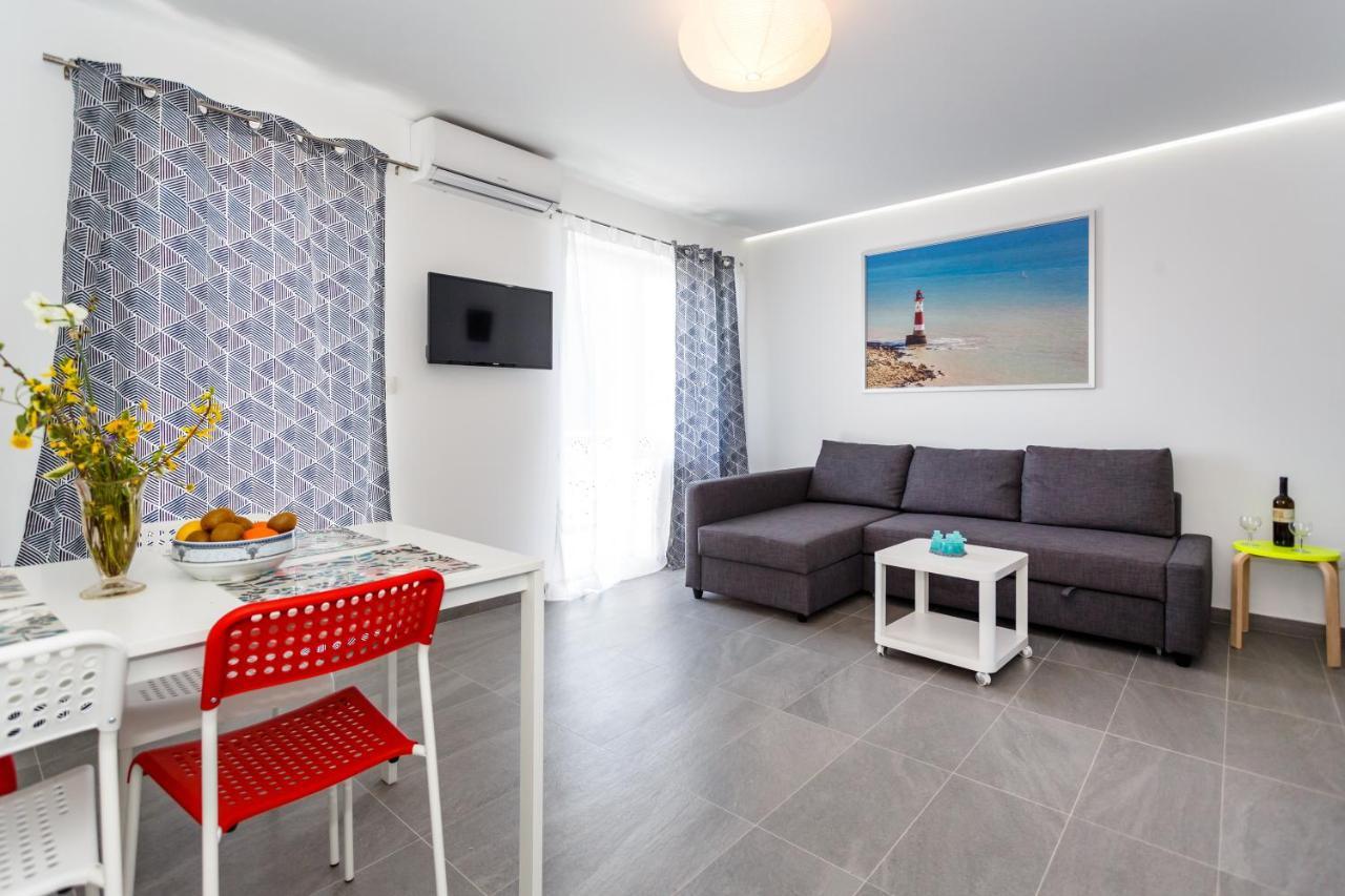 Golden Island Apartments คิร์ก ภายนอก รูปภาพ