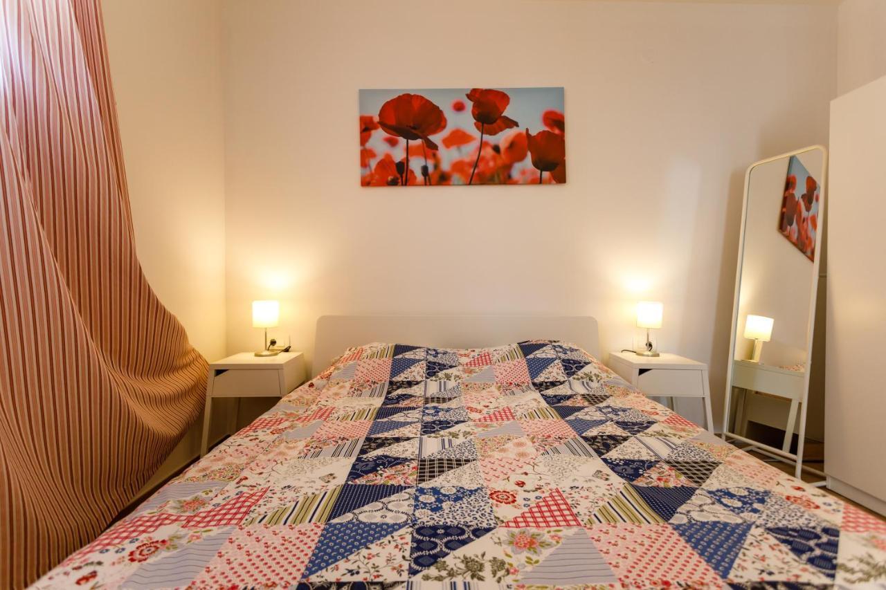 Golden Island Apartments คิร์ก ภายนอก รูปภาพ