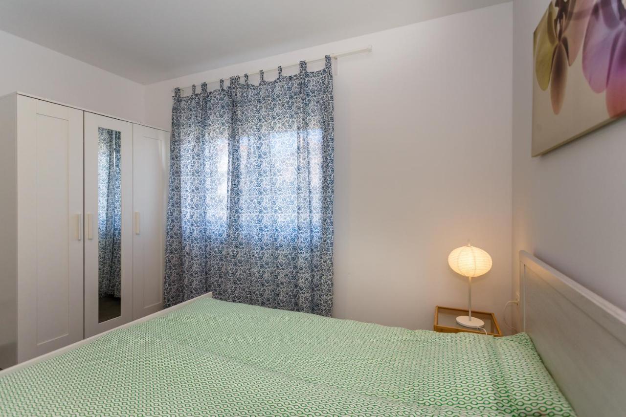 Golden Island Apartments คิร์ก ภายนอก รูปภาพ