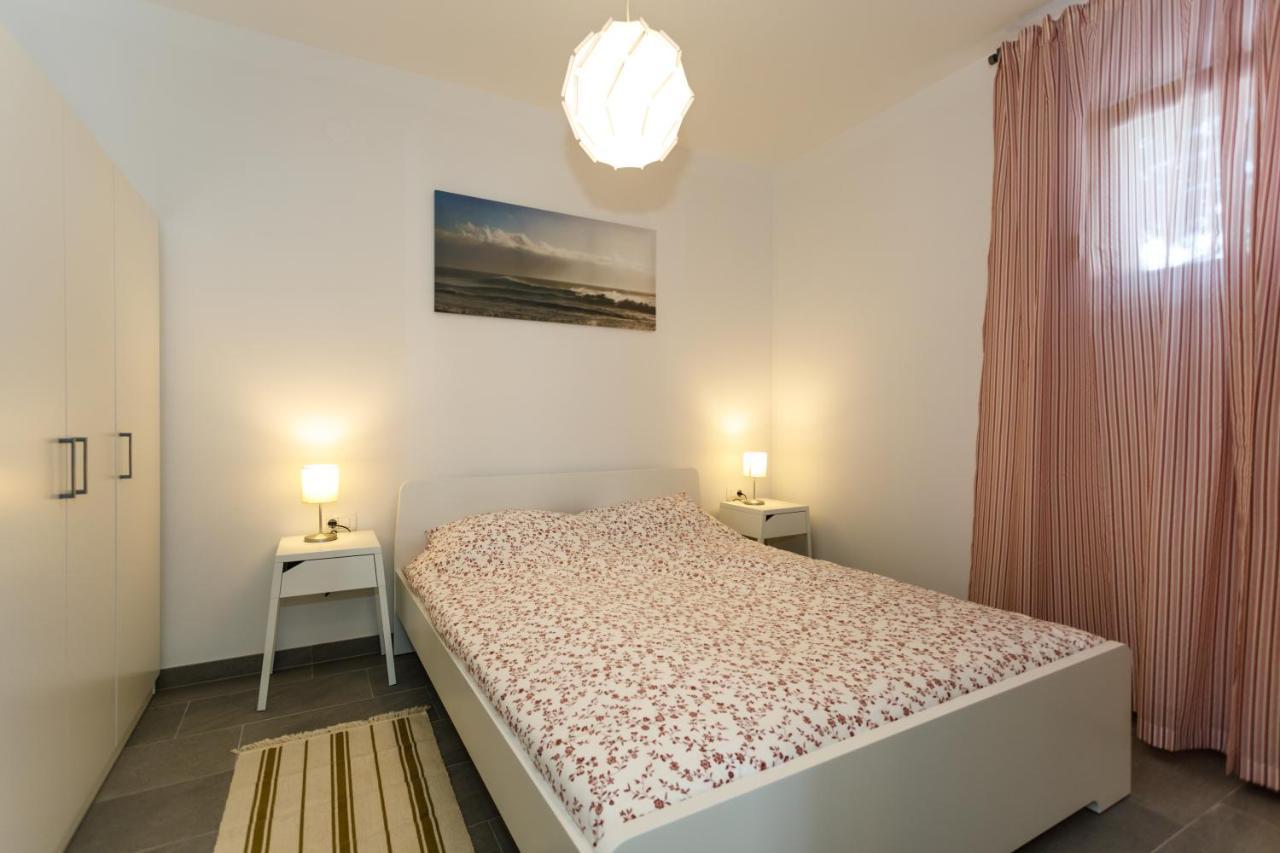Golden Island Apartments คิร์ก ภายนอก รูปภาพ