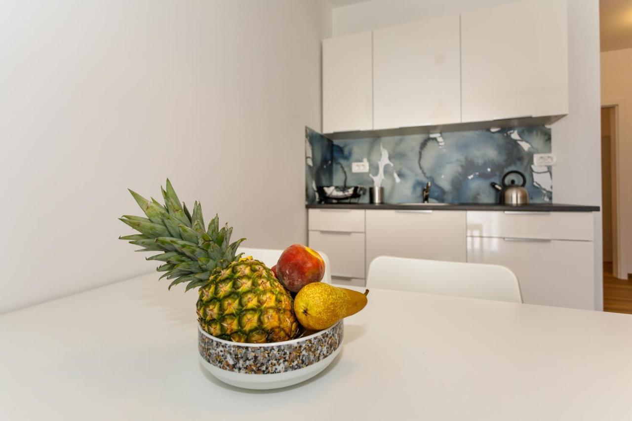 Golden Island Apartments คิร์ก ภายนอก รูปภาพ